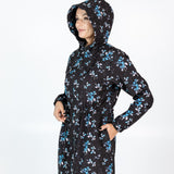 Softshell mētelis ar melnu un zilu ziedu rakstu (Pieejams uzreiz)