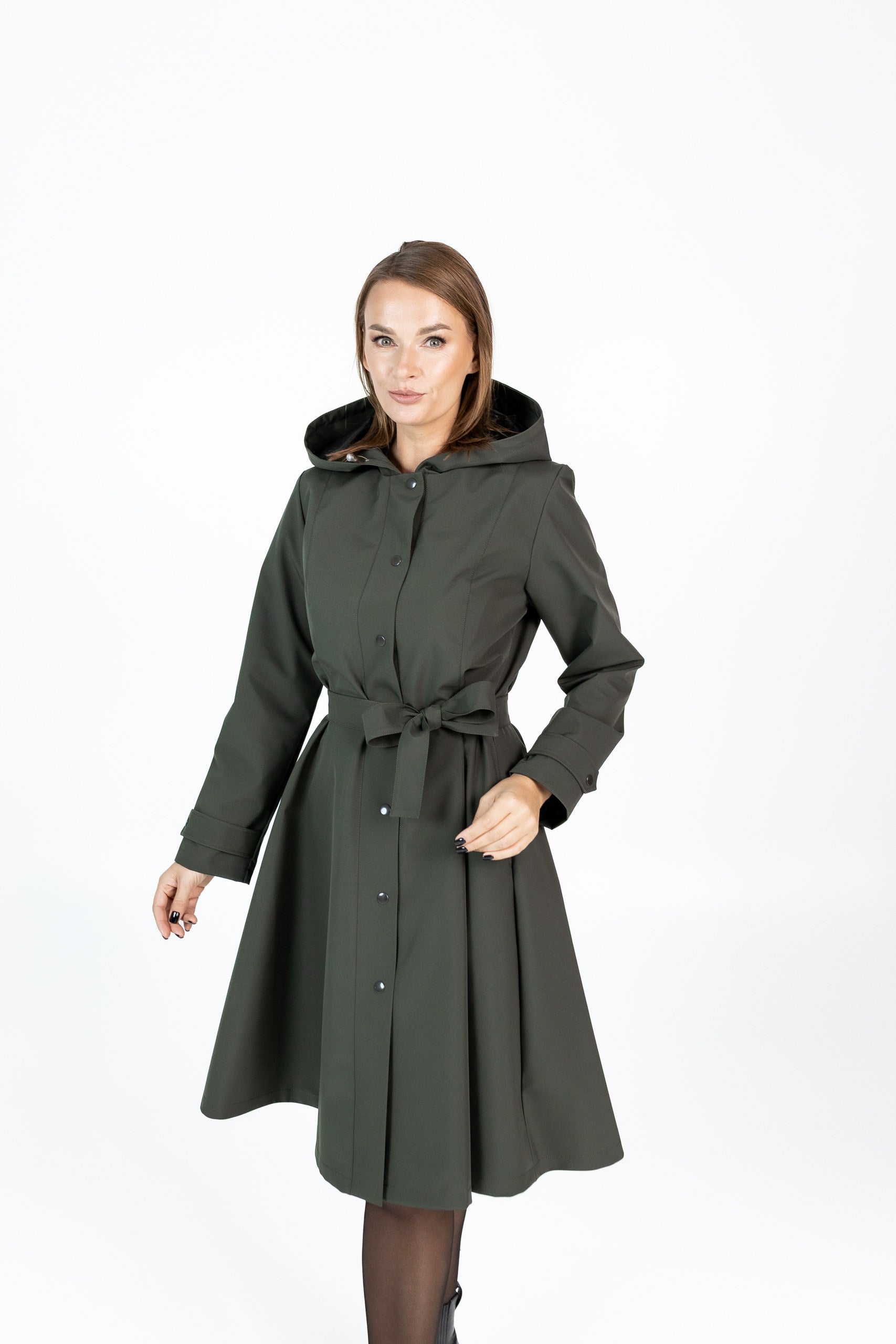 Svārku softshell mētelis - haki krāsā