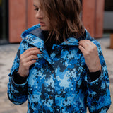 Svārku softshell mētelis – zils kamuflāžas raksts